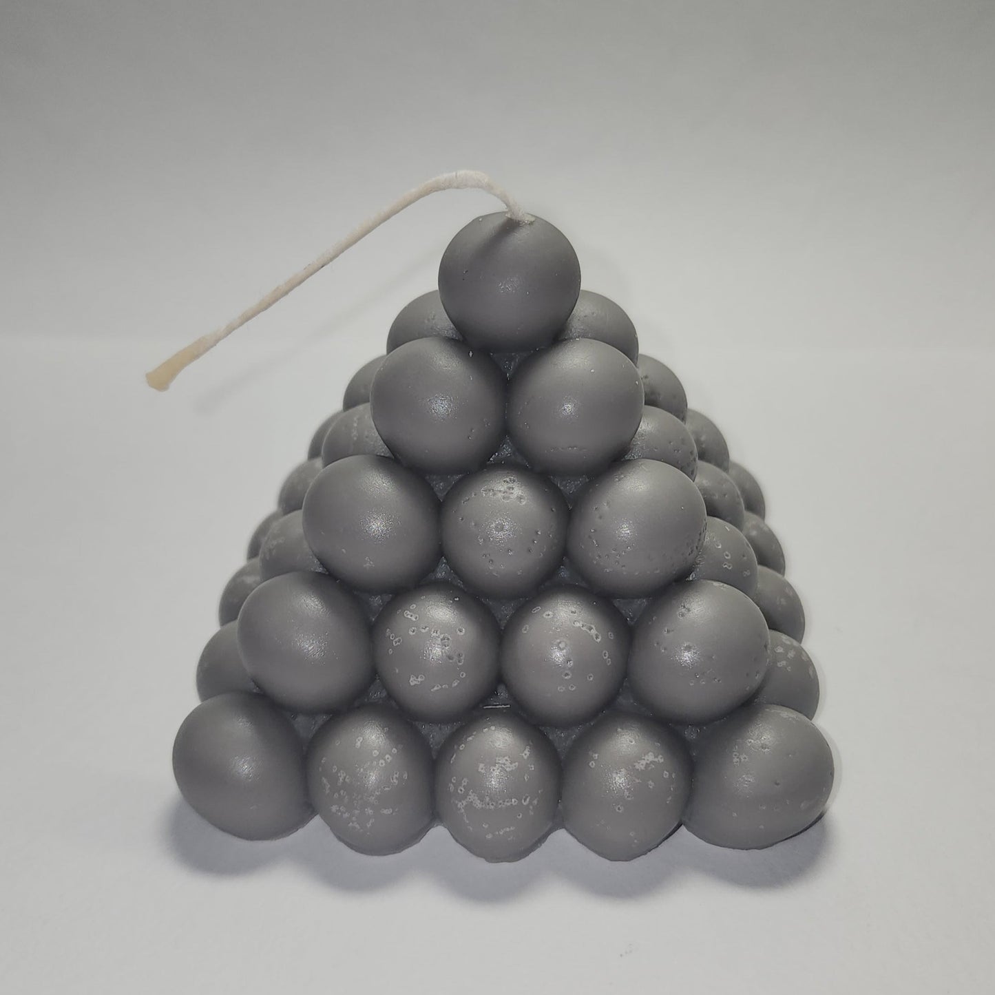 Bubble Piramid candle