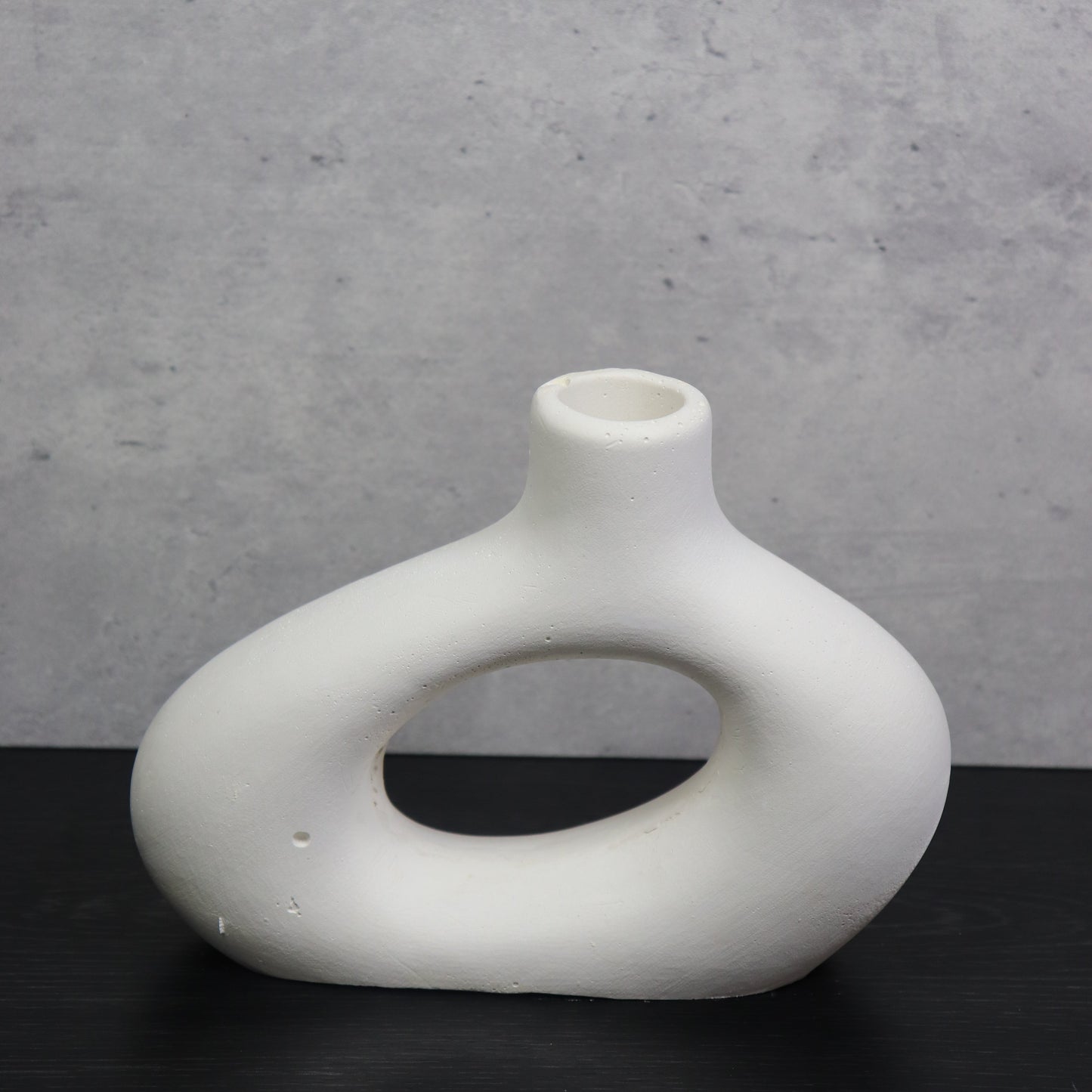Donut vase