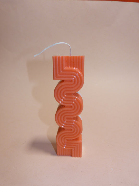 Zigzag pillar candle